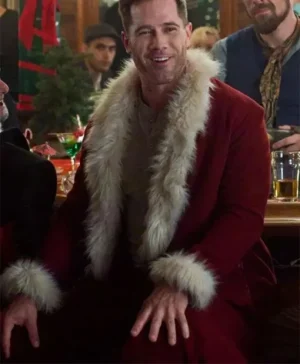 2023 Movie Catch Me If You Claus Chris Red Coat